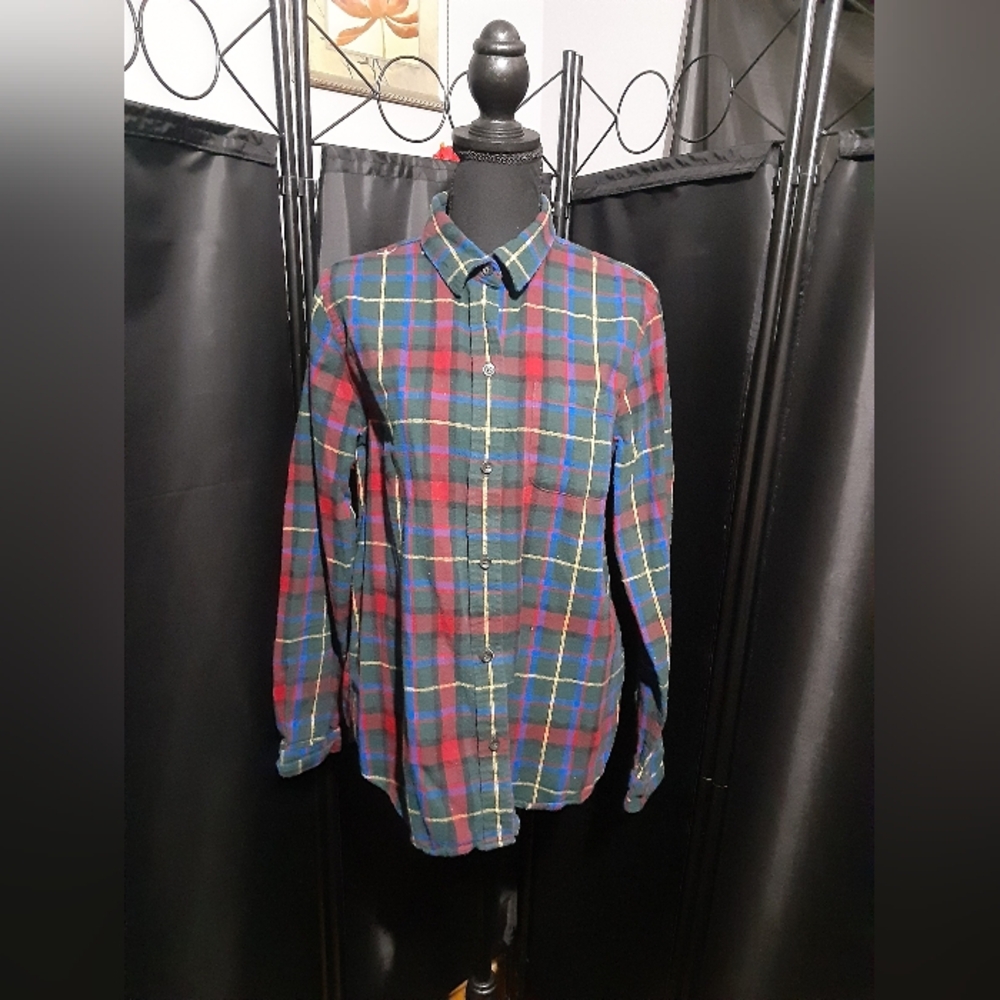 L.L. Bean Women's  Blue and Red Plaid  Button Down Shirt Cotton Size M Casual